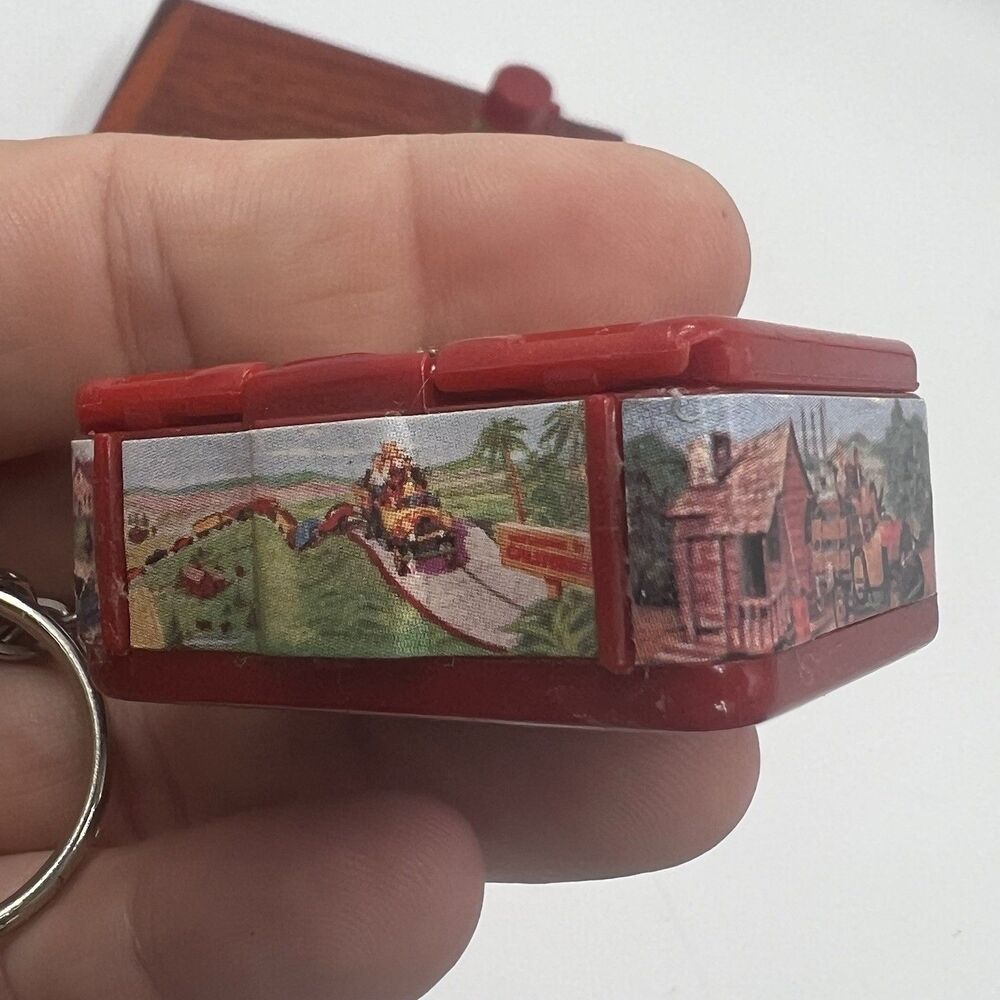 Vintage 1998 The Beverly Hillbillies Mini Lunchbox & Thermos & Apple Keychain - Picture 6 of 12